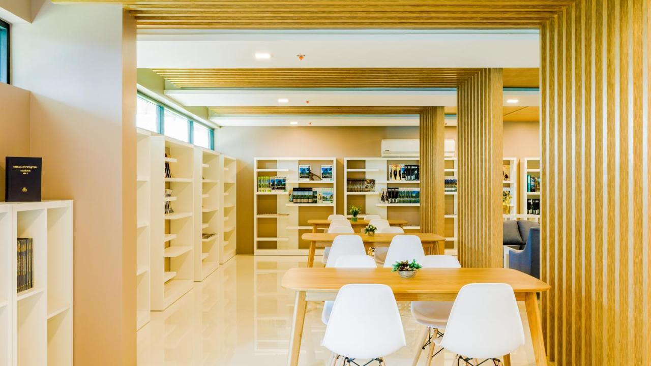 The Star Hill Condo Luxury Suites Чиангмай Екстериор снимка