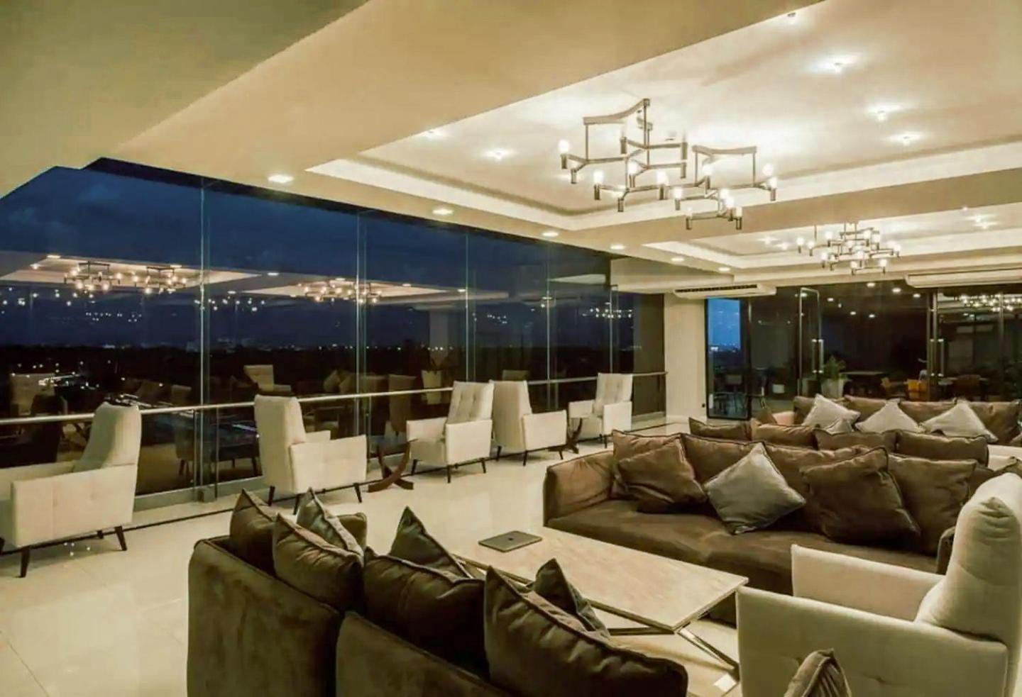 The Star Hill Condo Luxury Suites Чиангмай Екстериор снимка